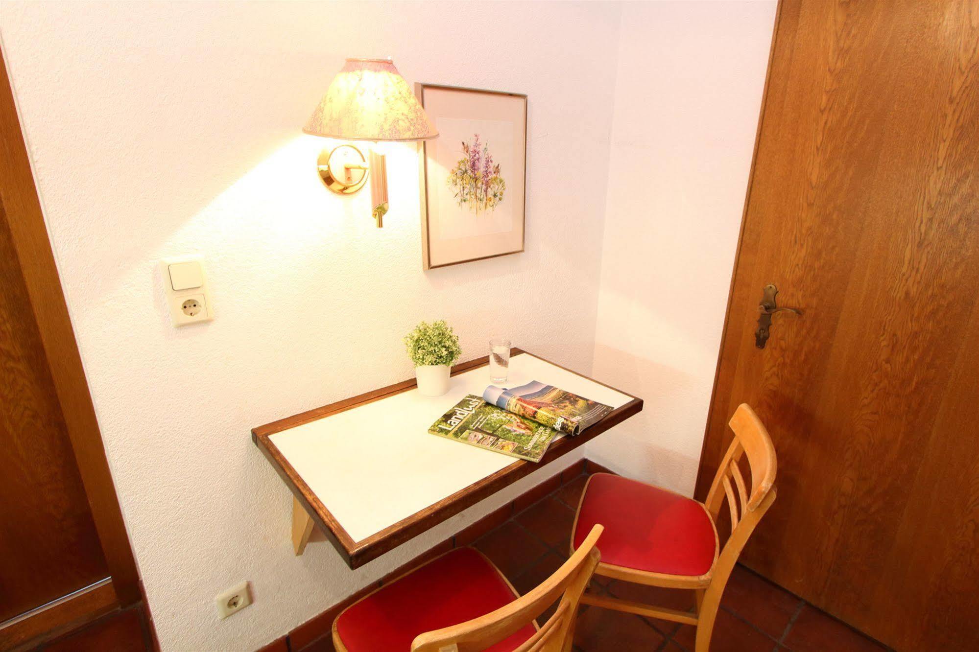 Checkvienna - Edelhof Apartments Экстерьер фото